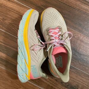 NWB Hoka One One FP Free People Movement Clifton 8 Sneakers